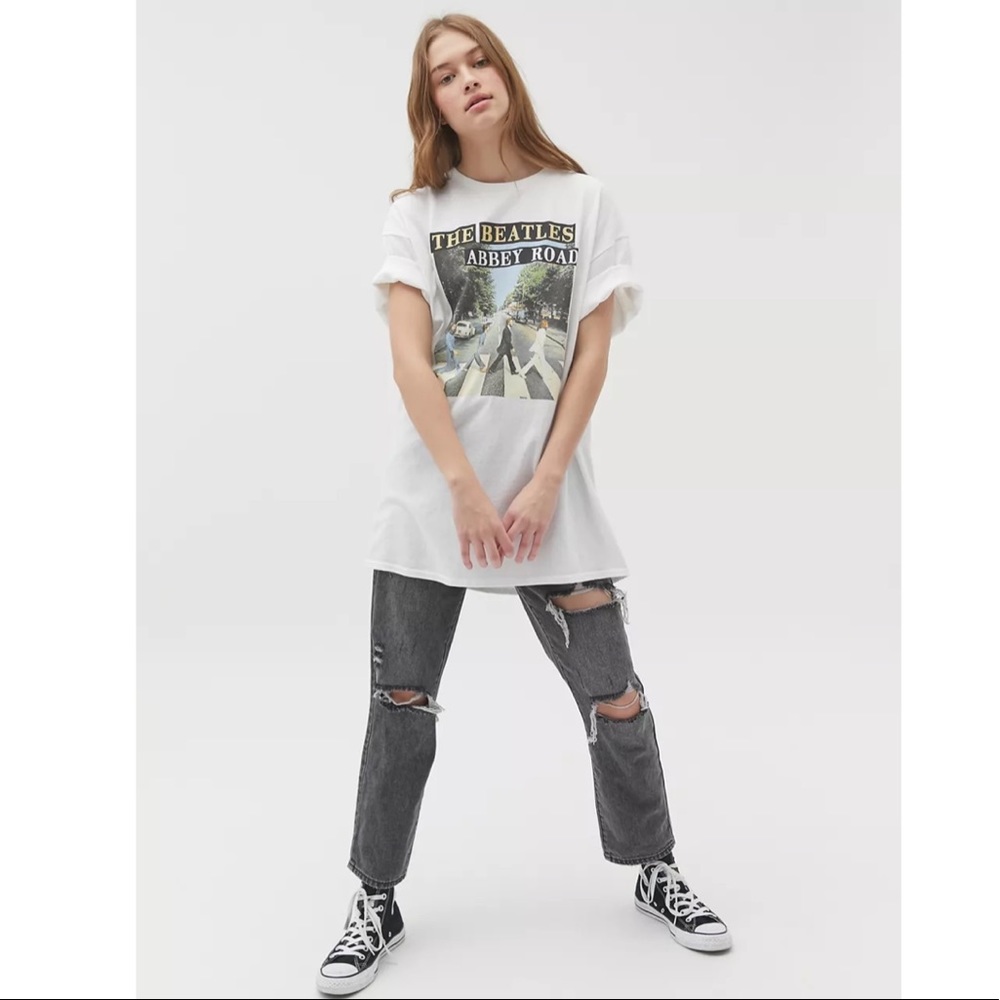 SOLD‼️ UO Junk Food The Beatles Abbey Road Glitter